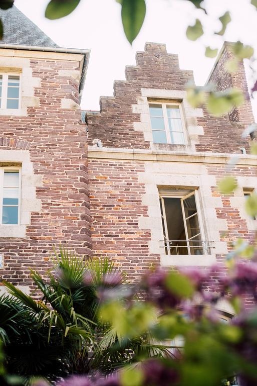 Castel Jolly Bed & Breakfast Rennes Exterior foto